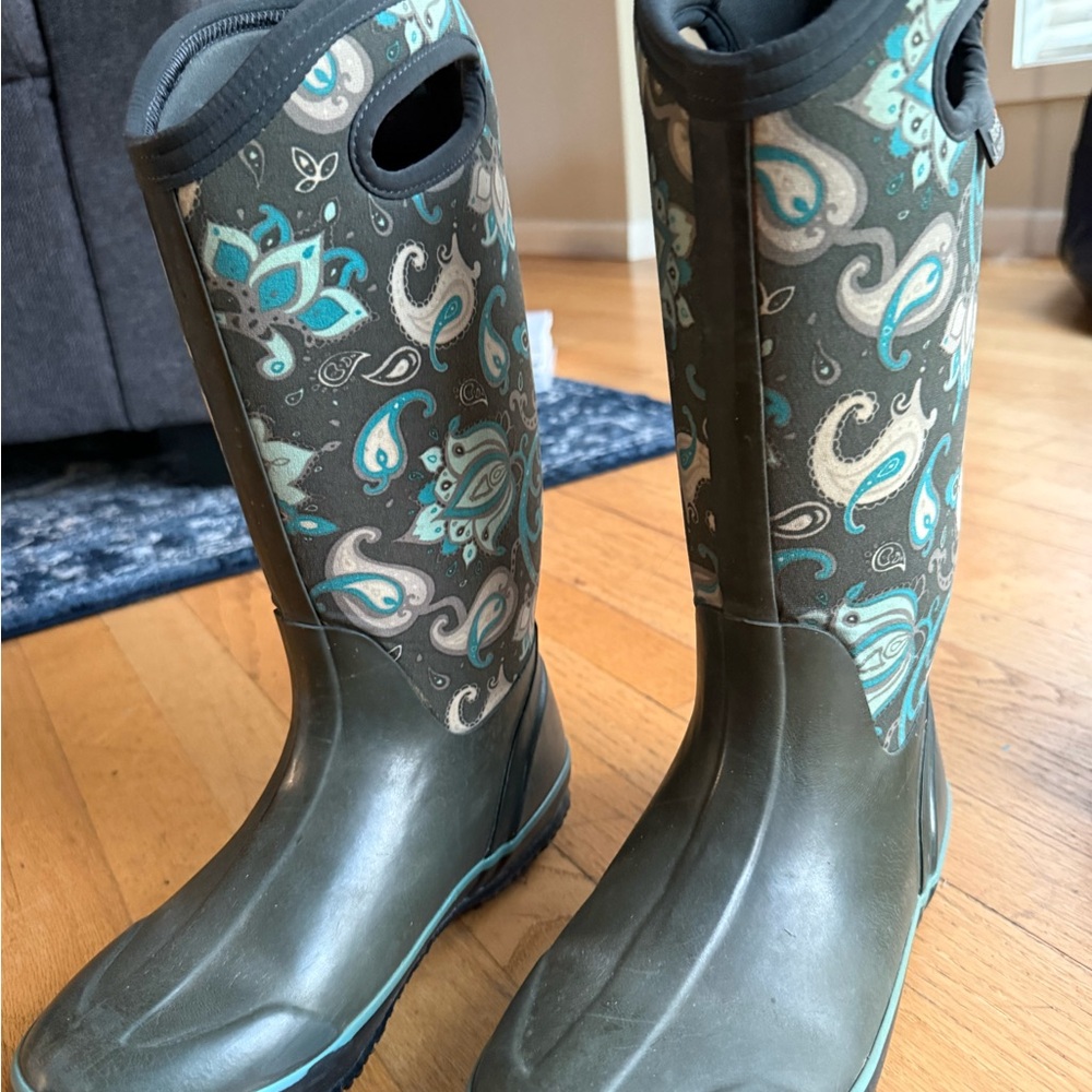 Bogs Women's Winter Rain Boots - Green and Blue Paisley